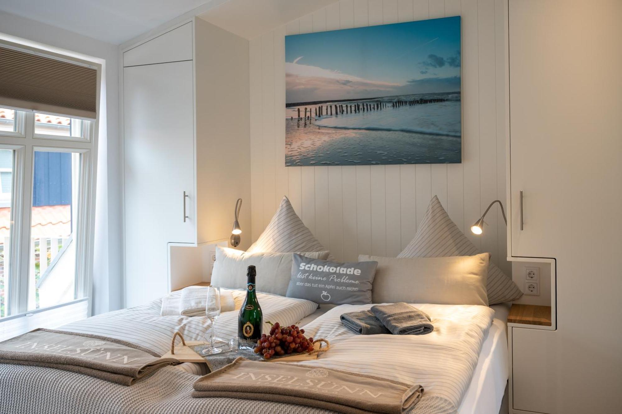 Inselsuenn Hotel Und Apartments Spiekeroog Kültér fotó